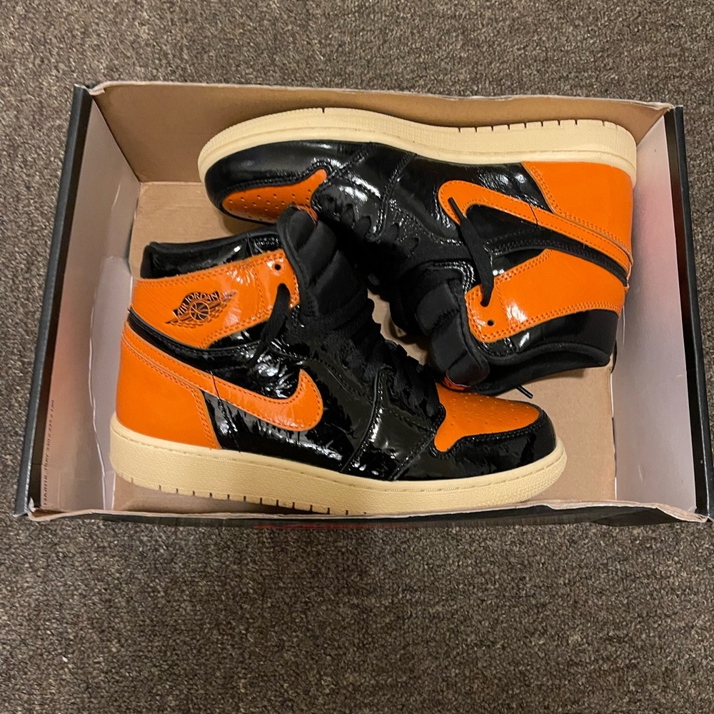 Air Jordan 1 Retro High OG Shattered Backboard 3.0